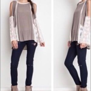 Long sleeve bare shoulder blouse